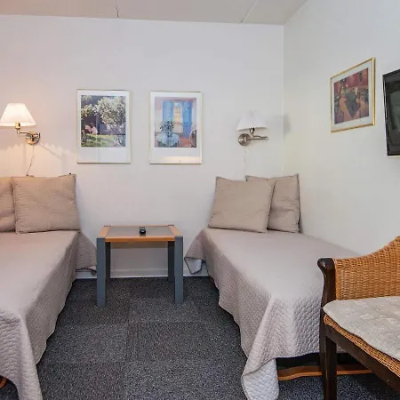 6 Person On A In Hejls