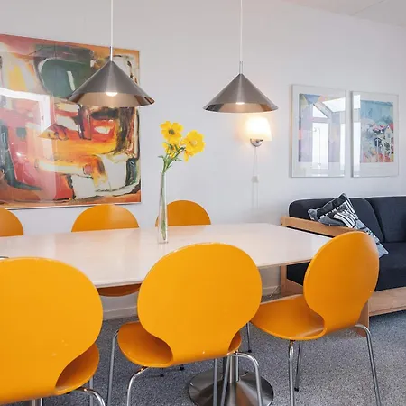 6 Person On A In Hejls