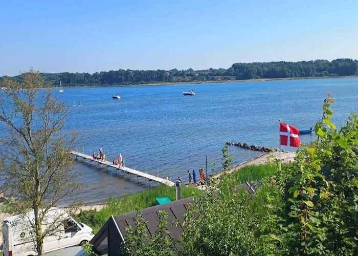 6 Person On A In Apartment Hejls